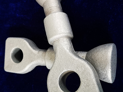 盘形悬式绝缘子钢脚